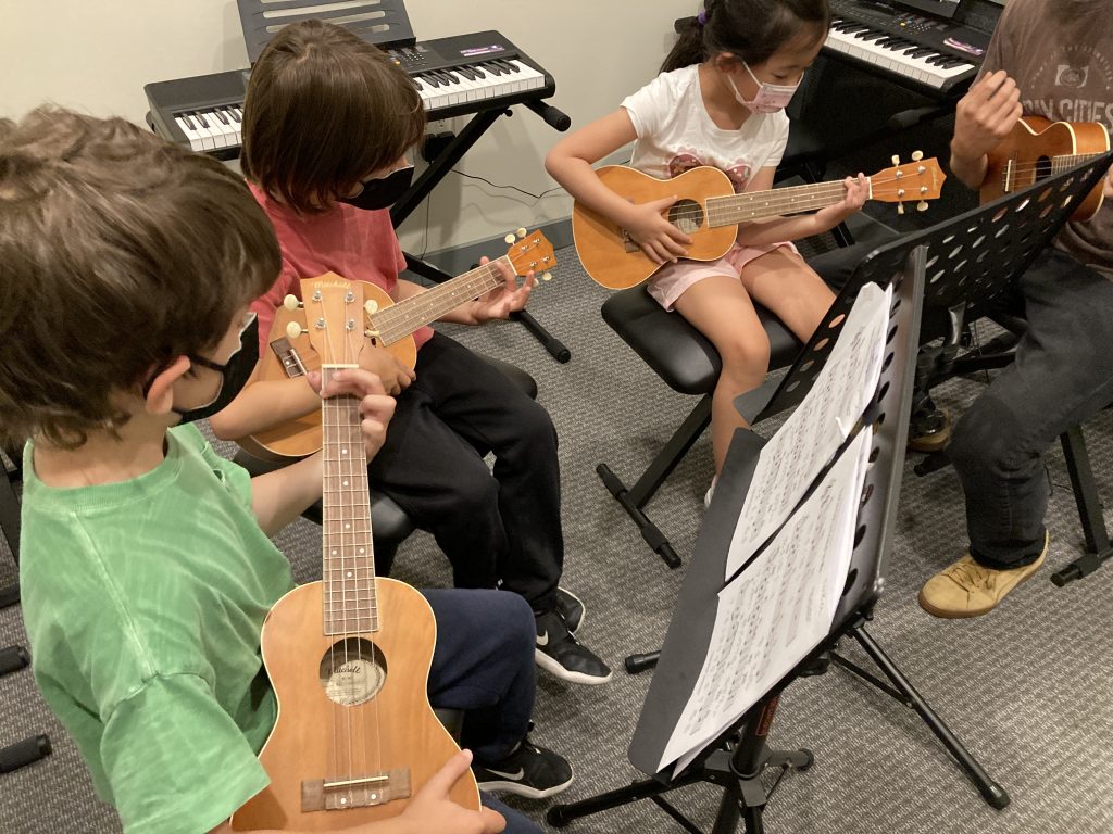 UKULELE lessons for kids